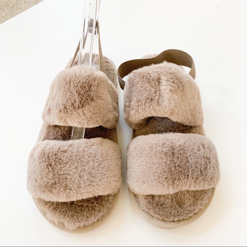 J. Mark Taupe Fluffy Slippers Mellow-07 - Picture 4 of 7